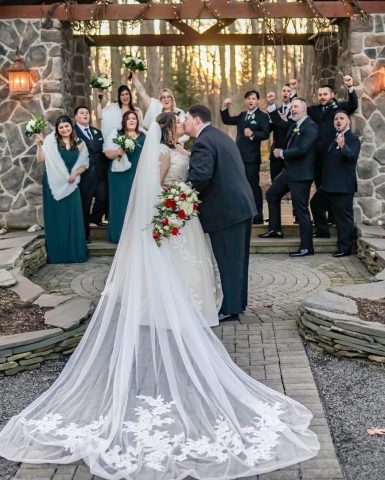 Woodsgate 5 Happy wedding couple - Stroudsmoor - Woodsgate - Poconos Wedding Venue