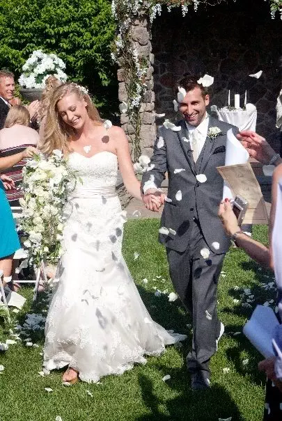 Veil or Not to Veil? 24 Wedding ceremony confetti